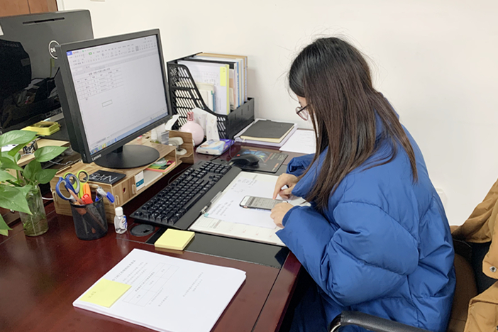 保安公司參加“疫情當(dāng)前 巾幗擔(dān)當(dāng)”三八婦女節(jié)活動(dòng).jpg