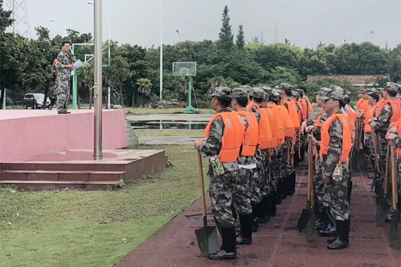 以汛為令 保安公司民兵應(yīng)急連參加市武裝部集結(jié)活動.jpg